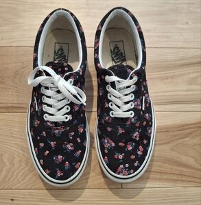 VANS Era Skate Ditsy Floral Sneakers Size 10 Women's Pink Black Shoes EUC